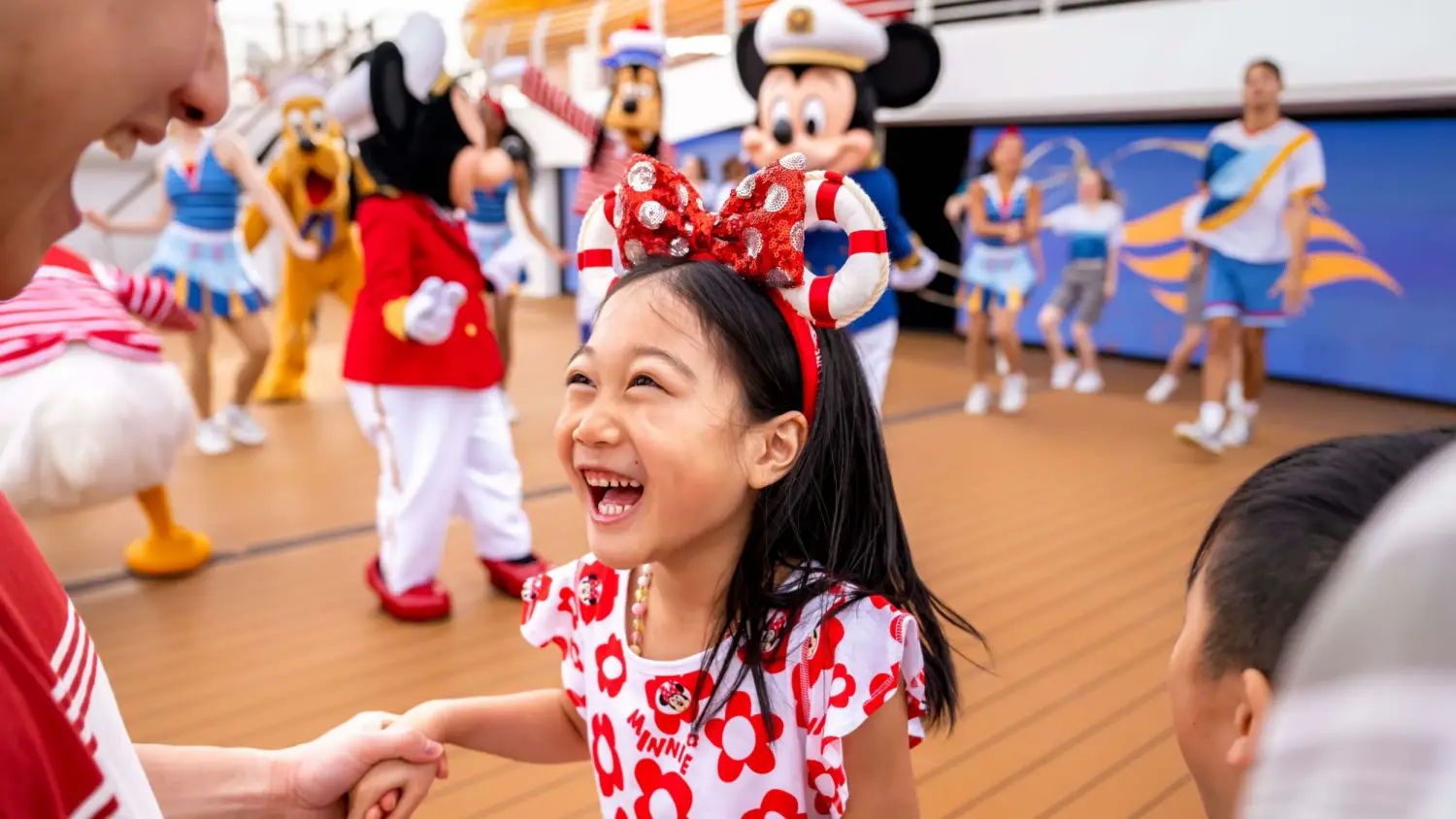 Disney Cruise Line, Disney Adventure, Sail Away Party