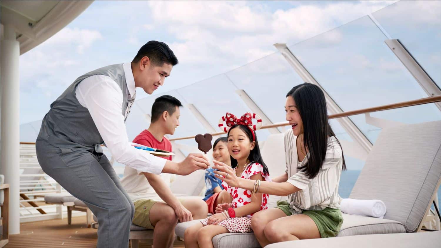 Disney Cruise Line, Disney Adventure, Personalized Service