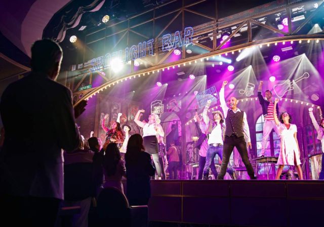 Discovery Princess Cruise, Entertainment Musical Show