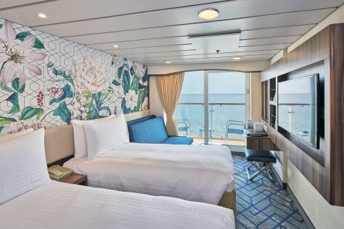 Resort world cruise, balcony