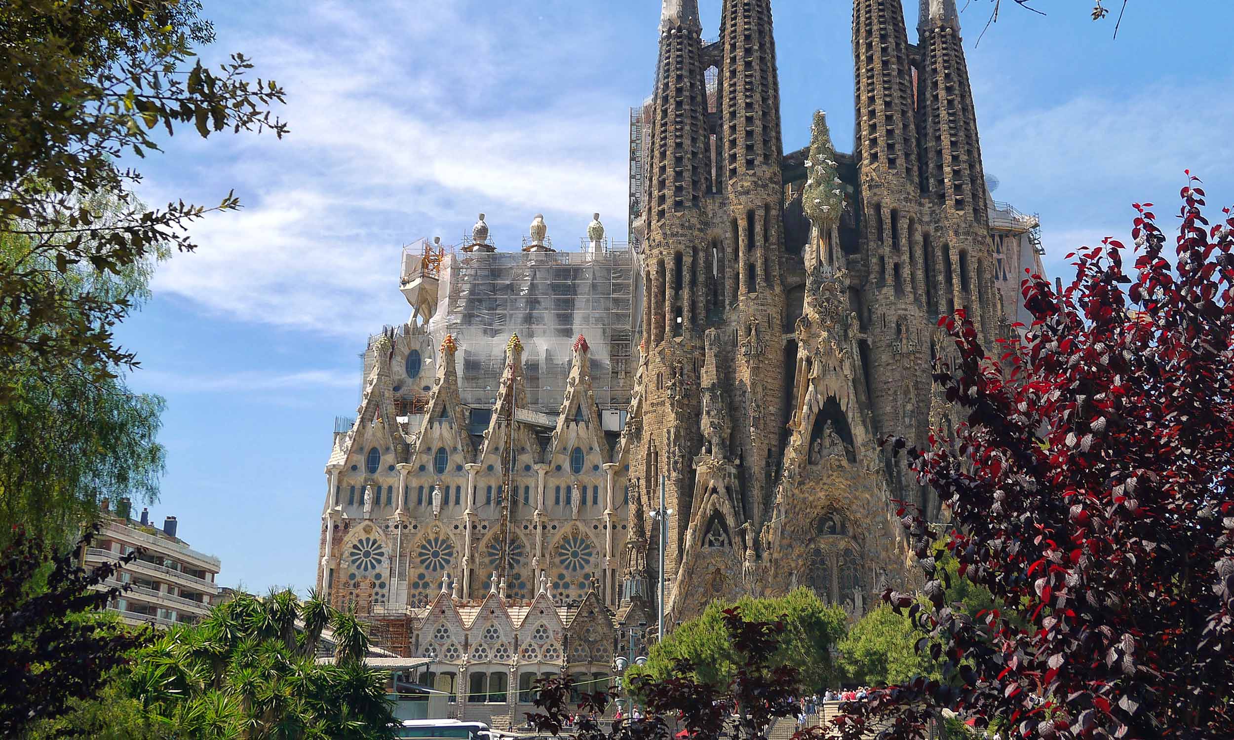 Allure of the sea: sagrada familia